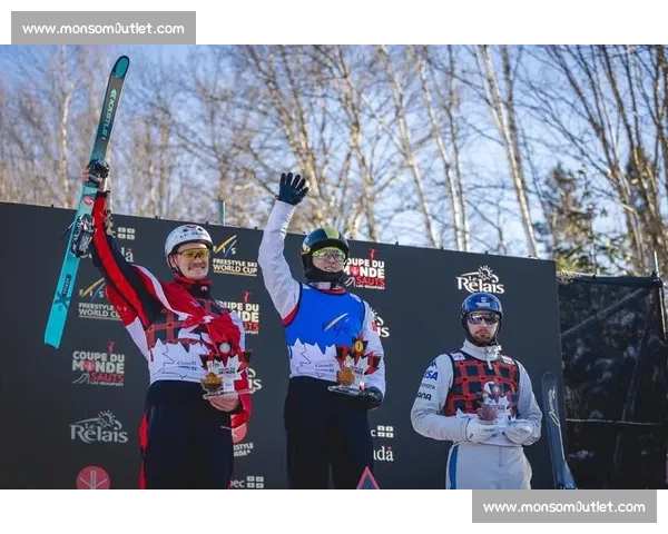 激烈赛场瞬间全景展现选手争锋对决震撼场面持续升级精彩不断呈现