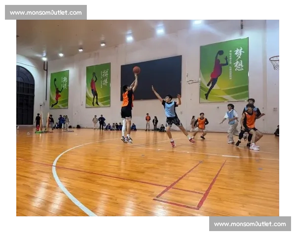 热血沸腾的篮球赛场全景上演速度与激情的巅峰对抗与决战瞬间时刻